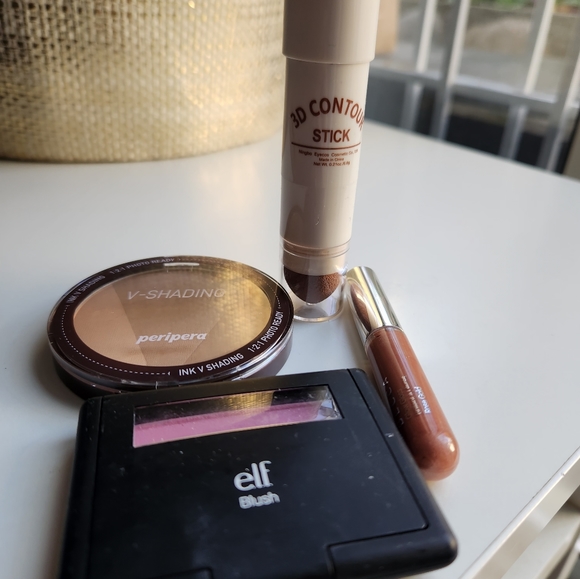 Makeup Bundle - Picture 3 of 3